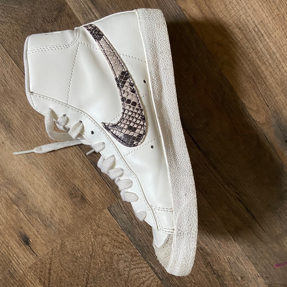 🖤 NIKE shoes